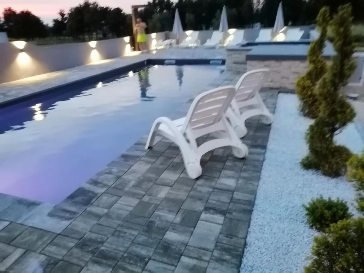 Apartments Katja ポレッチ エクステリア 写真
