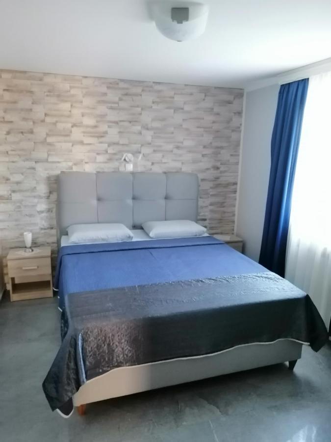 Apartments Katja ポレッチ エクステリア 写真
